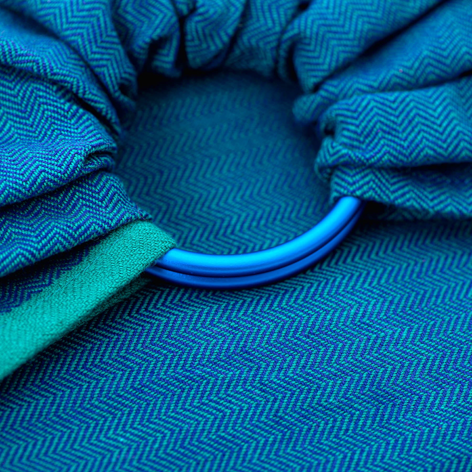 Ringsling Atlantico Details mit blauen Ringen